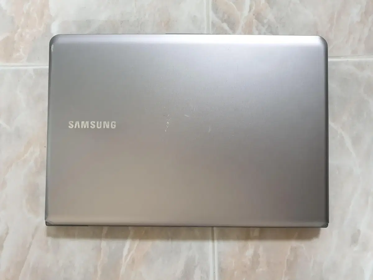 노트북 삼성 NT530U4C i5 3317 램8g ssd128g 12만원